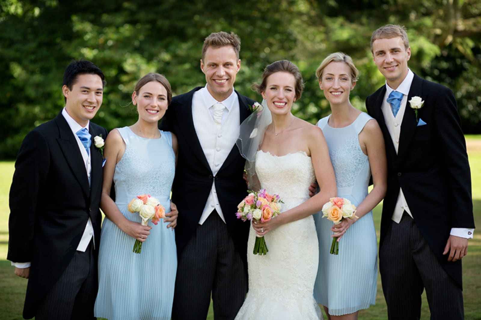 South East | Buckinghamshire | Maidenhead | Summer | Classic | Elegant | Blue | Pastels | Country House | Real Wedding | Guy Hearn Photography #Bridebook #RealWedding #WeddingIdeas Bridebook.co.uk 