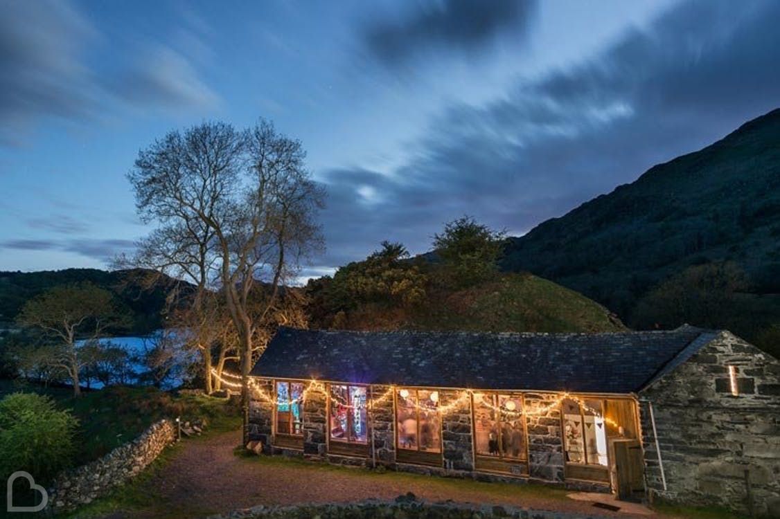 Bridebook.co.uk Barns at Llyn Gwynant Campsite