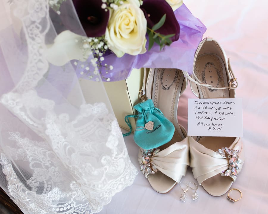 South West | Dorset | Bournemouth | Summer | Beach | Classic | Purple | Turquoise | Castle | Real Wedding | Jennie Franklin #Bridebook #RealWedding #WeddingIdeas Bridebook.co.uk 