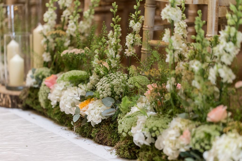 Bridebook.co.uk mossy wedding flowers