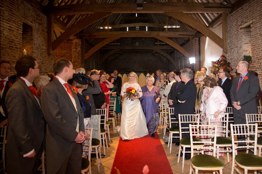 South East | Norfolk | Beccles | Autumn | DIY | Classic | Orange | Brown | Barn | Real Wedding | Si Grand Photography #Bridebook #RealWedding #WeddingIdeas Bridebook.co.uk 