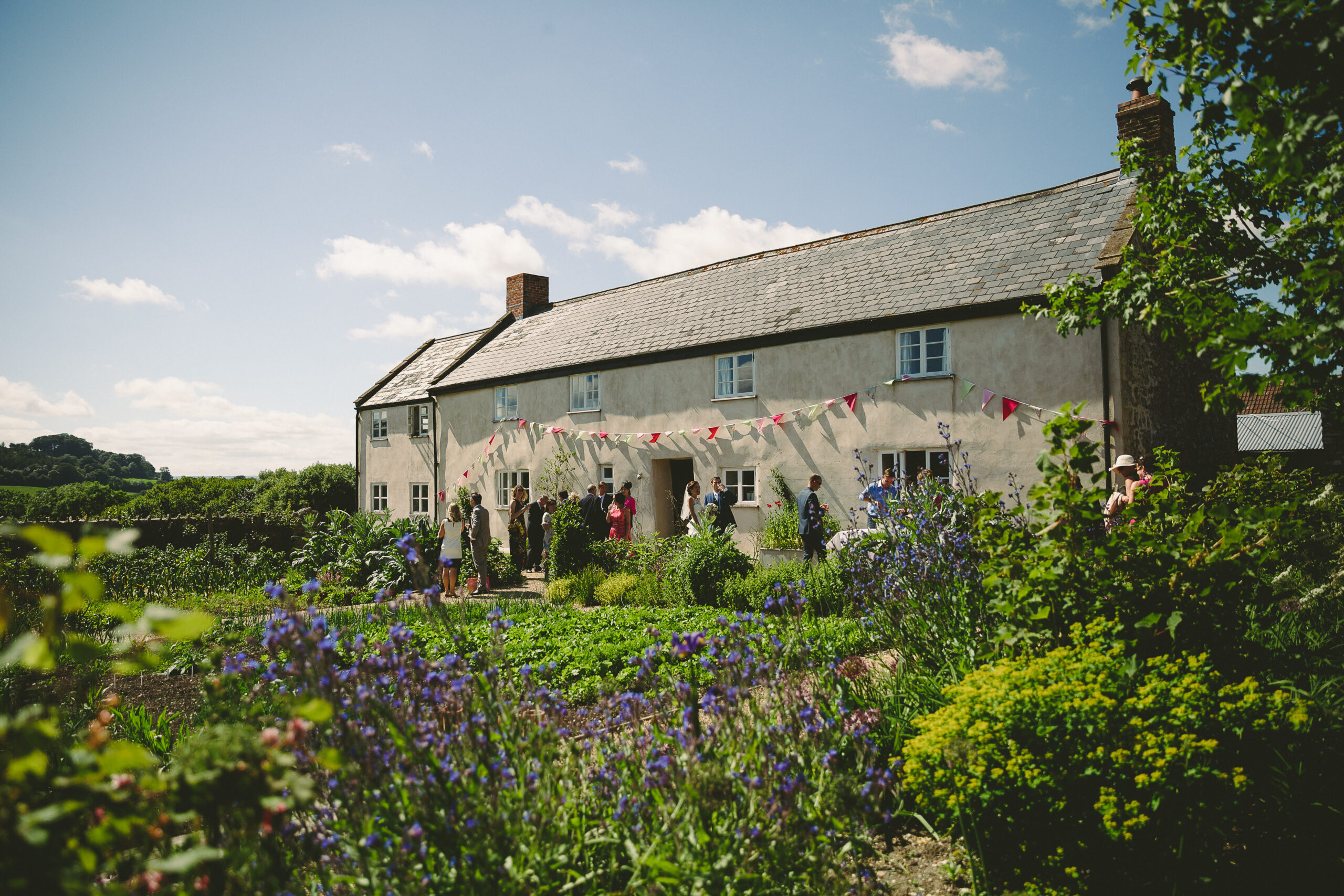 Bridebook.co.uk gorgeous summer garden wedding