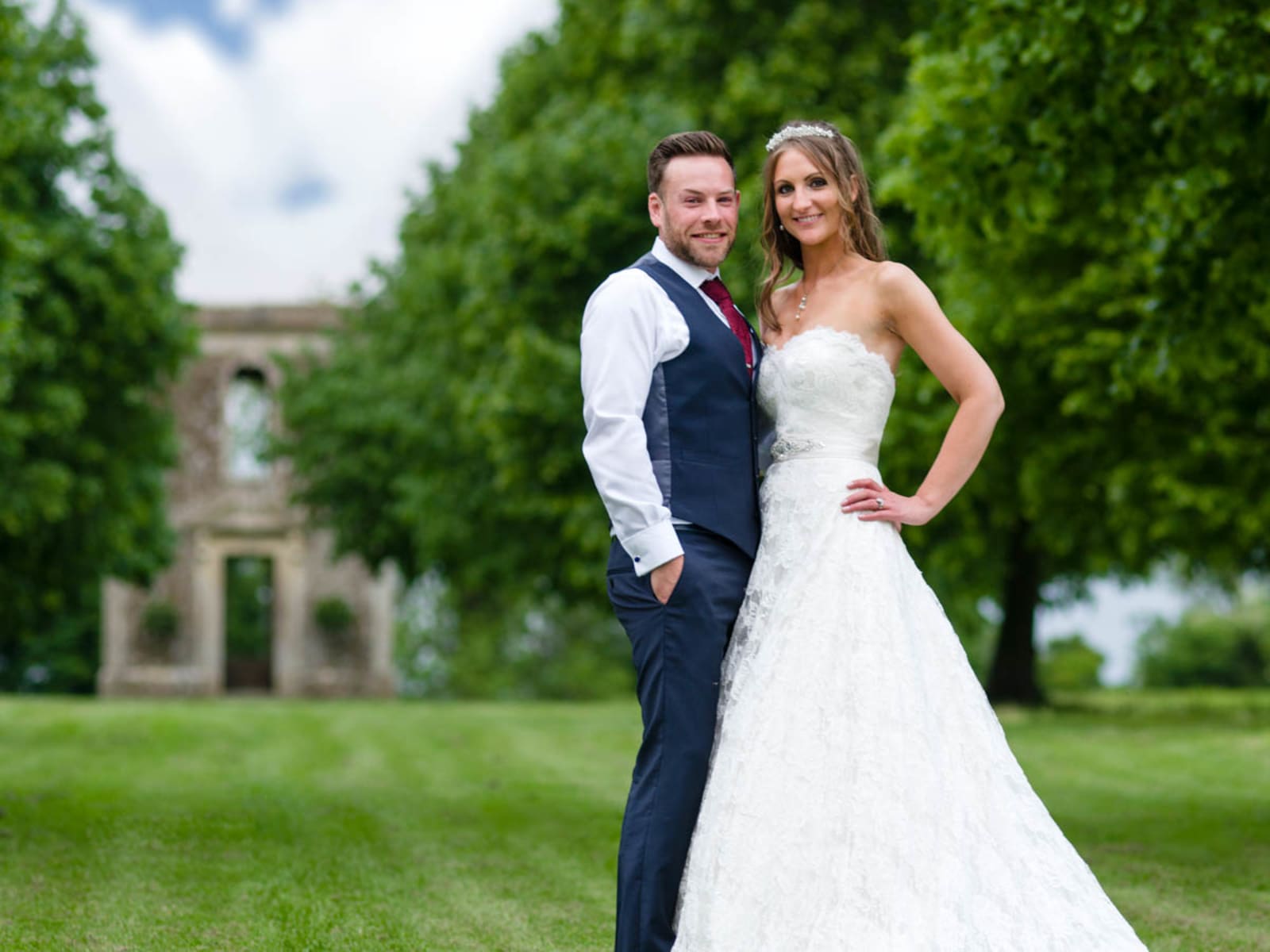 South West | Somerset | Frome | Summer | Classic | Outdoor | Blue | White | Country House | Real Wedding | Chris Giles Photography #Bridebook #RealWedding #WeddingIdeas Bridebook.co.uk 